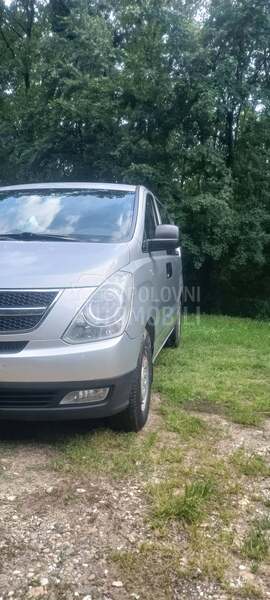 Hyundai H-1 teretno 6 mesta