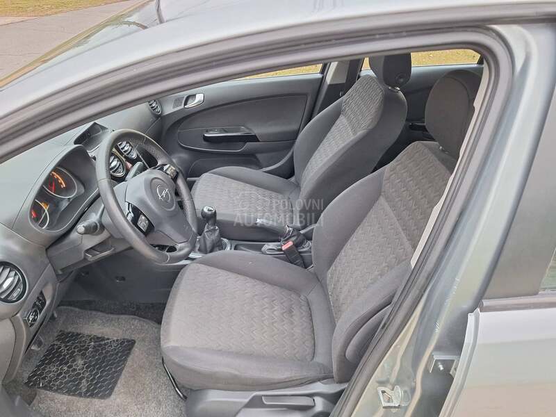 Opel Corsa D 