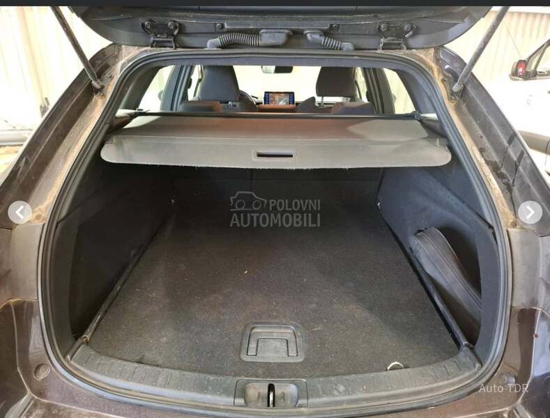 Toyota Corolla 1.8 Hibrid