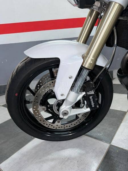 BMW F 800 r rest