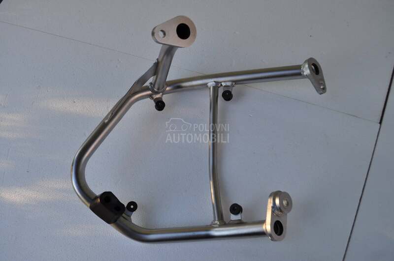 BMW R1300 GS levi crash bar