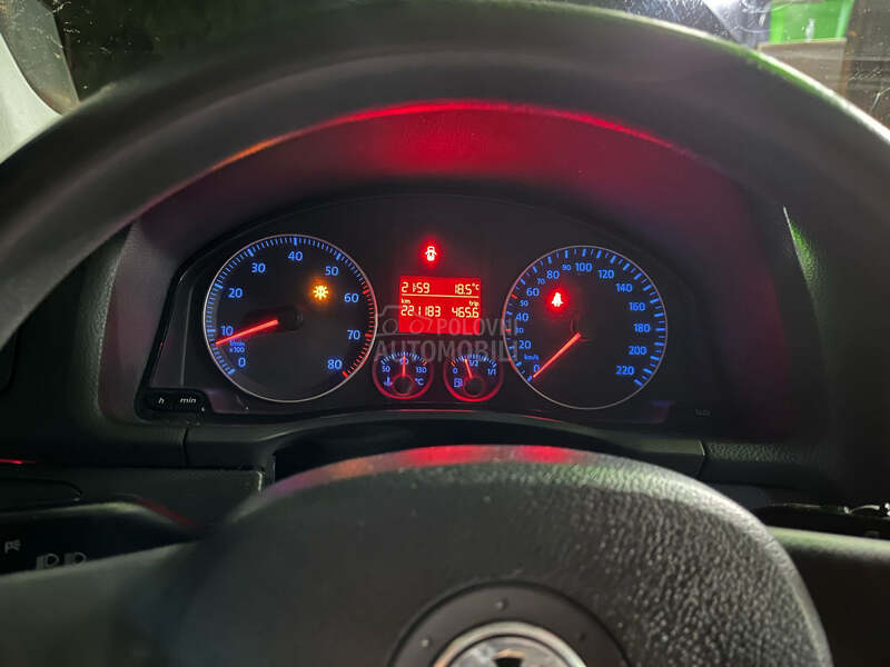 Volkswagen Golf 5 