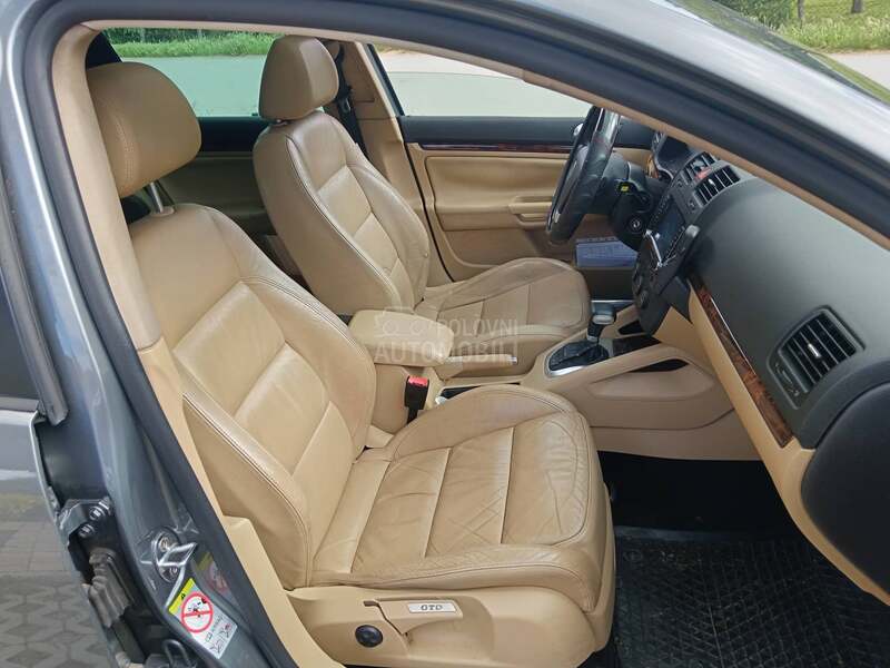 Volkswagen Golf 5 GTD   R-LINE