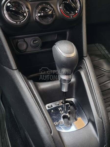 Peugeot 208 1.2 PURETECH / AUTOM
