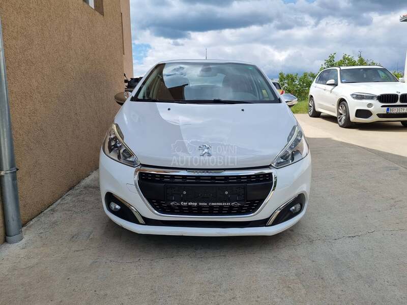 Peugeot 208 1.2 PURETECH / AUTOM
