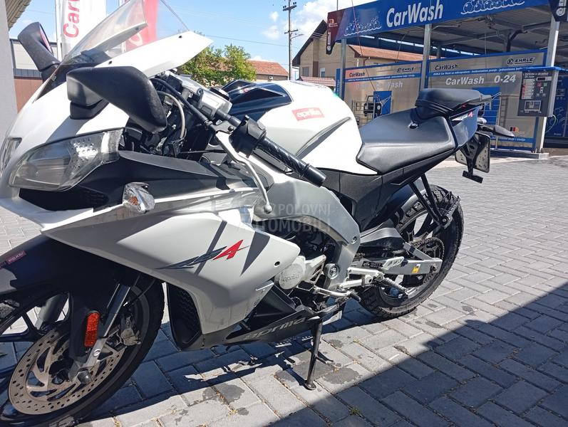 Aprilia rs4   rs 4