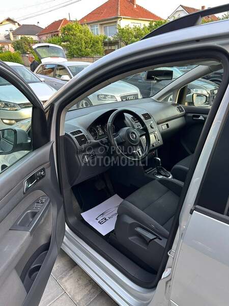 Volkswagen Touran 1.6 TDI  DSG