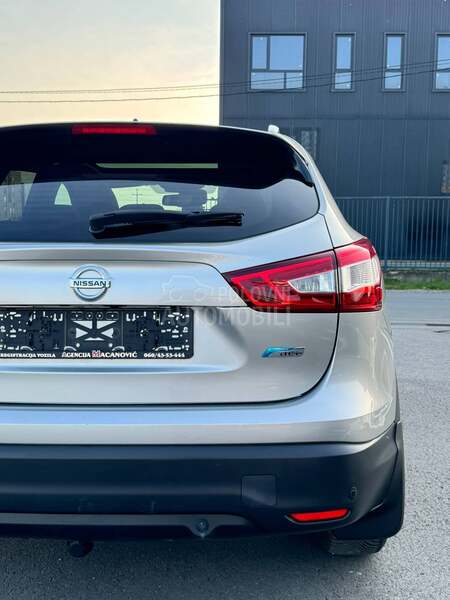 Nissan Qashqai TEKNA PAN0