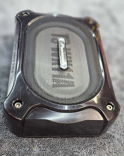 Pioneer aktivni vufer