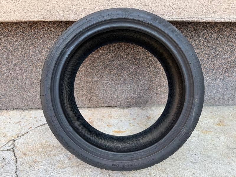 Ostalo 215/40 R17 Letnja