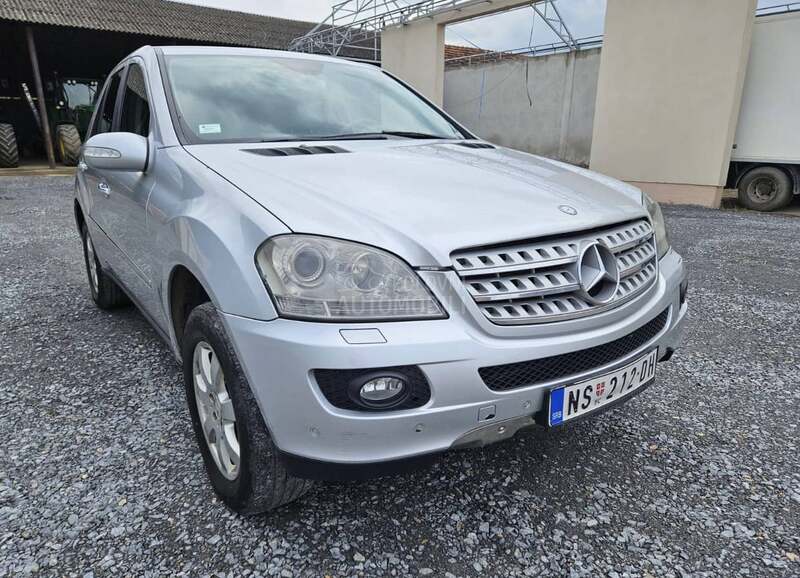 Mercedes Benz ML 320 3.0L