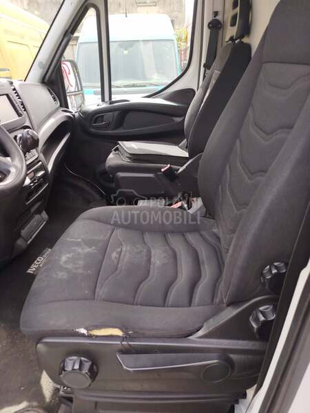 Iveco 7017