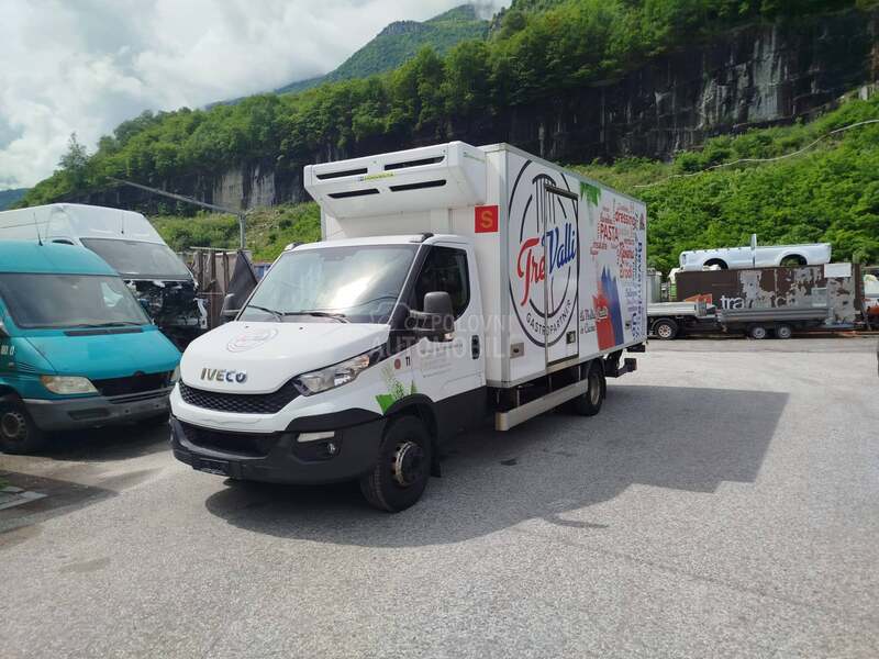 Iveco 7017