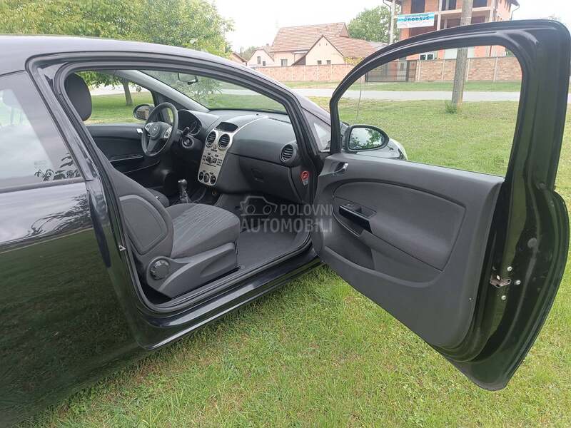 Opel Corsa D 