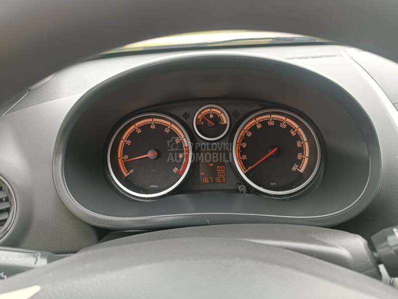 Opel Corsa D 