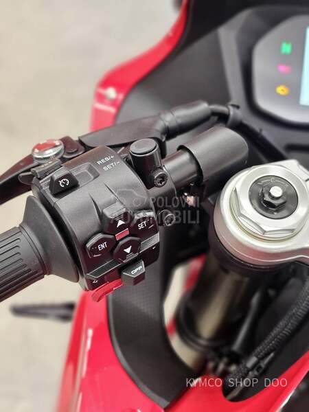 QJMOTOR SRK 800 RR