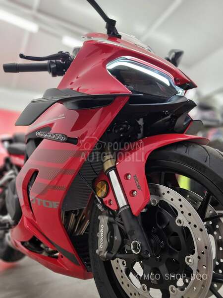 QJMOTOR SRK 800 RR