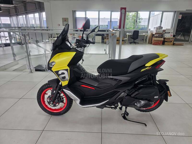 Aprilia SR GT 200 SPORT