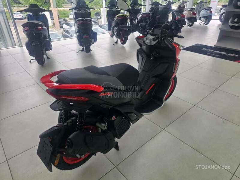 Aprilia SR GT 200 SPORT