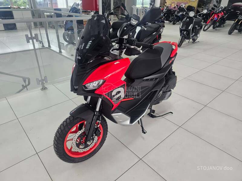 Aprilia SR GT 200 SPORT