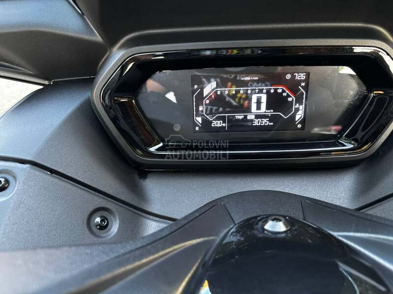 Yamaha X MAX