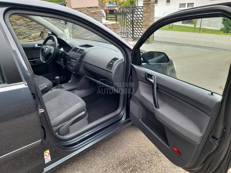 Volkswagen Polo 1.6 UV0Z/CH kao NOOV