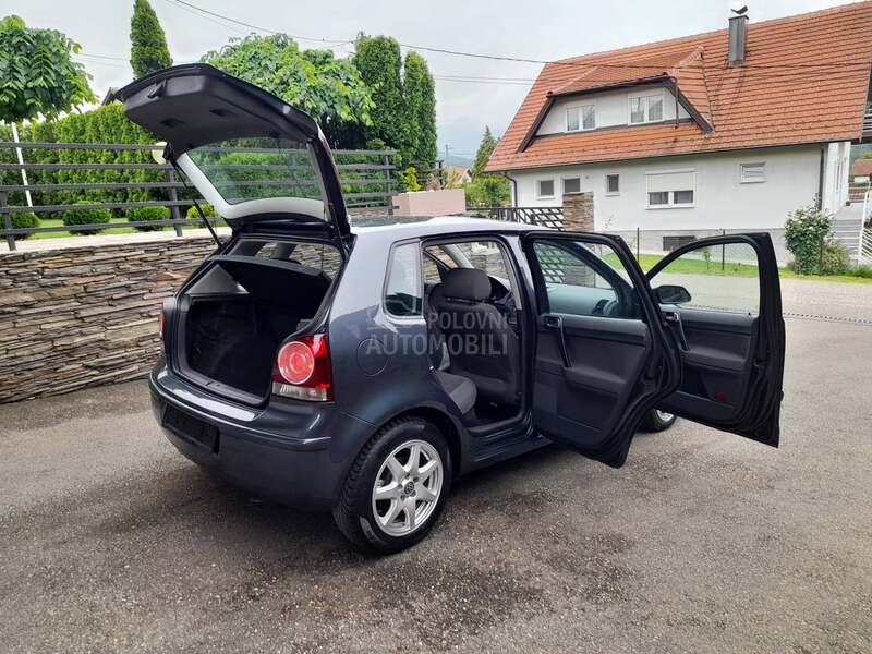 Volkswagen Polo 1.6 UV0Z/CH kao NOOV