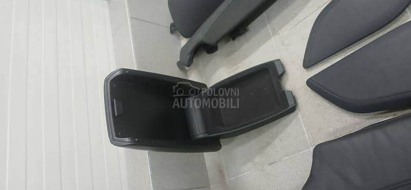 S line kozna sedista