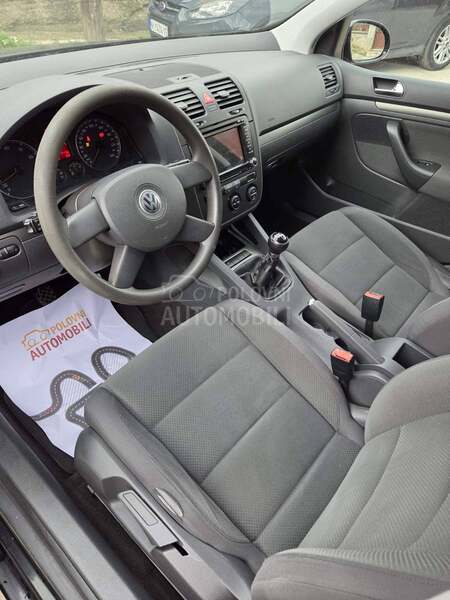 Volkswagen Golf 5 1.6 FSI
