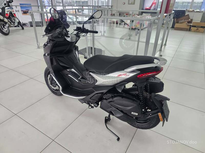 Aprilia SR GT 125