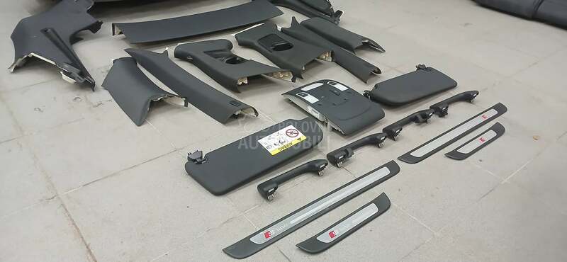 Nebo crno s line