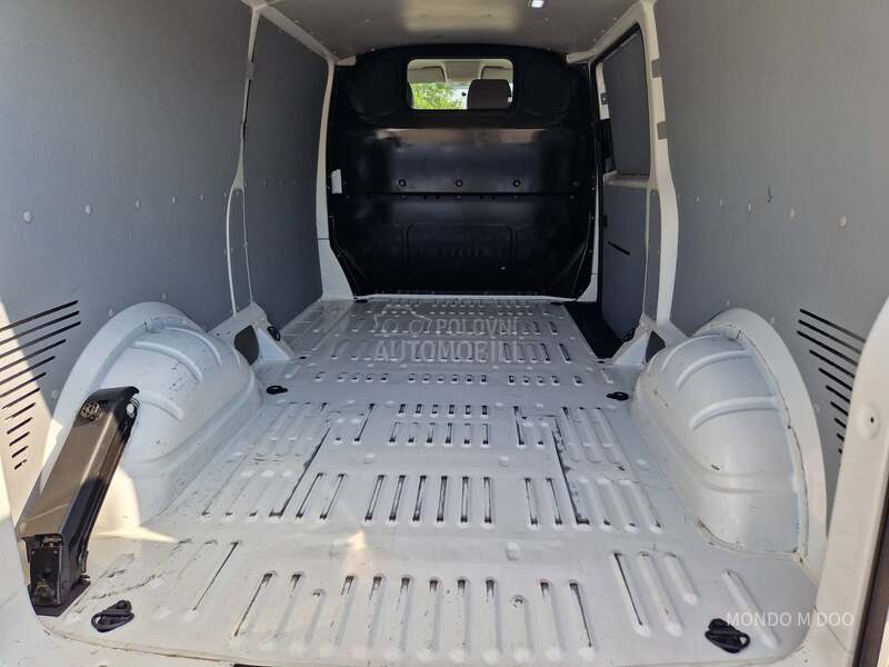 Volkswagen Transporter T6 2.0 TDI L2H1
