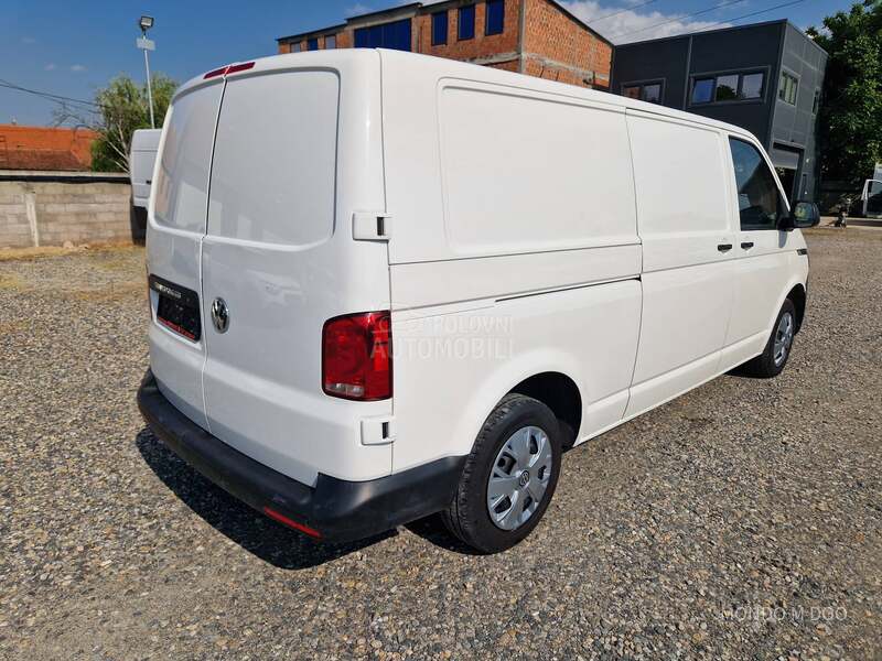 Volkswagen Transporter T6 2.0 TDI L2H1