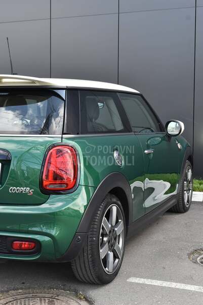 MINI Cooper S Hatch AT