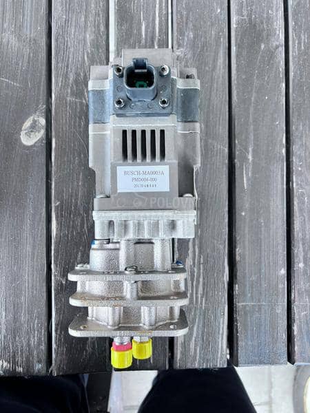 LIEBHERR kompresor i razni delovi