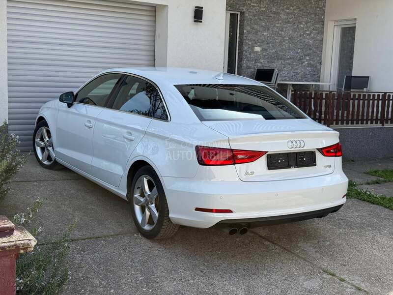 Audi A3 LED S-TRONIC CH