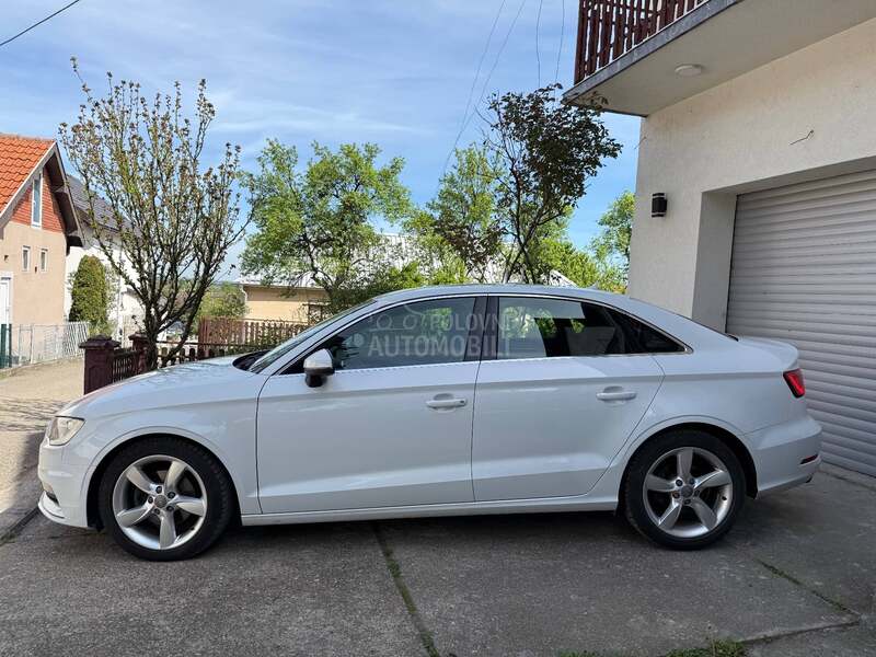Audi A3 LED S-TRONIC CH