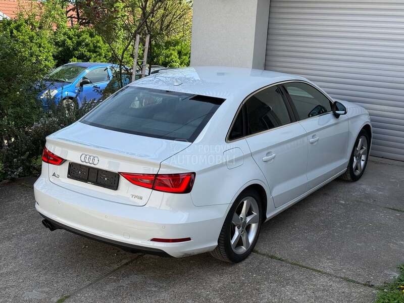 Audi A3 LED S-TRONIC CH