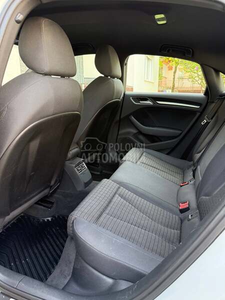 Audi A3 LED S-TRONIC CH