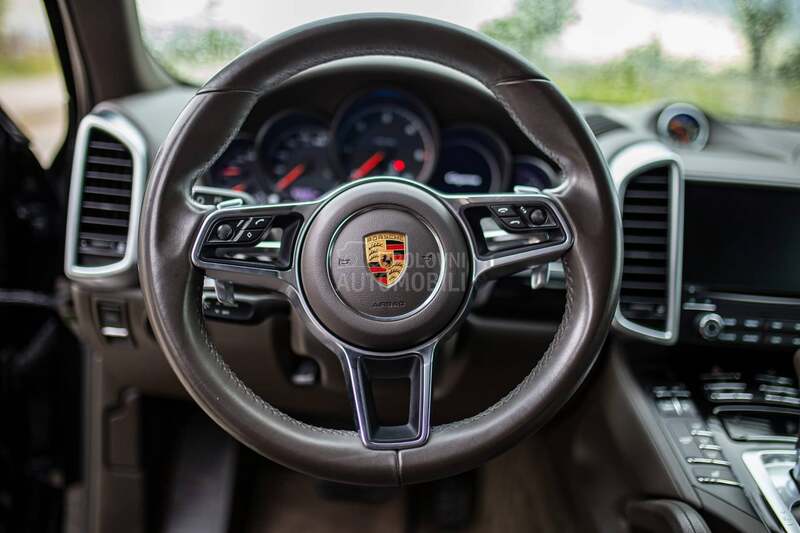 Porsche Cayenne 3.0D Platinum
