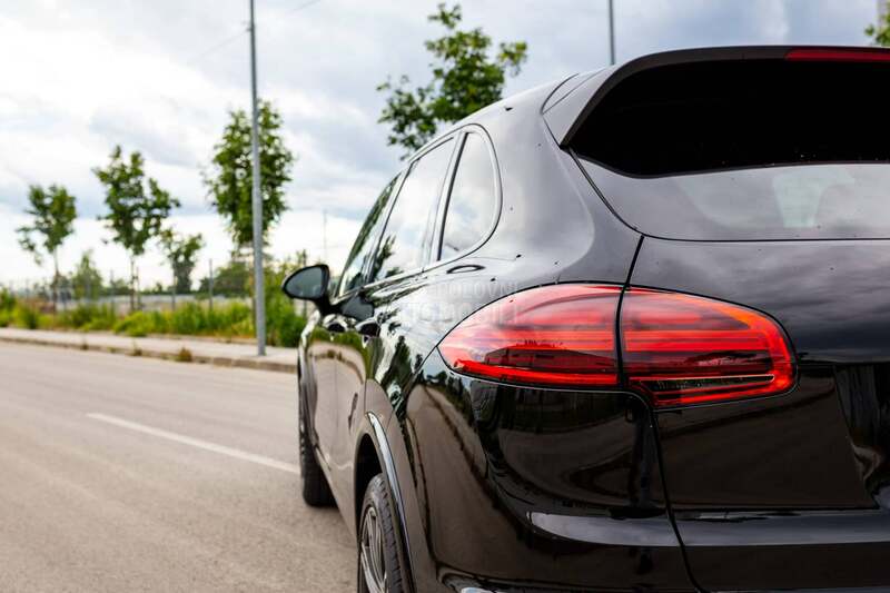 Porsche Cayenne 3.0D Platinum