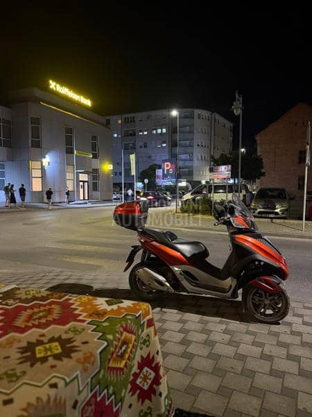 Piaggio Yourban MP3 300 2012