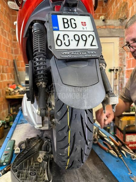 Piaggio Yourban MP3 300 2012