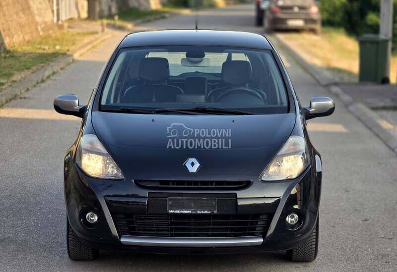 Renault Clio 2000 2017. god. -  kompletan auto u delovima