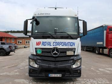 Mercedes Benz 1842/3 KOM