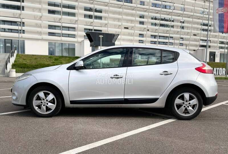 Renault Megane 2000 2017. god. -  kompletan auto u delovima