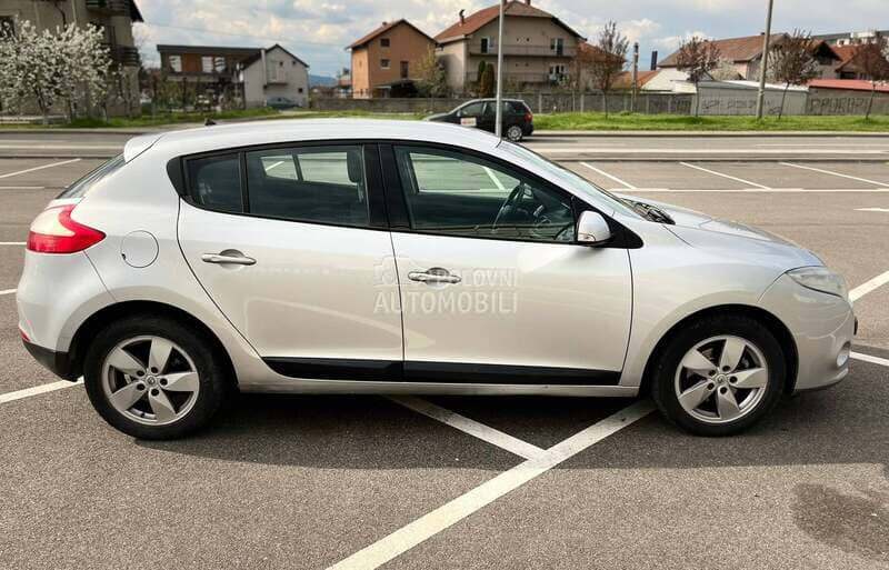 Renault Megane 2000 2017. god. -  kompletan auto u delovima