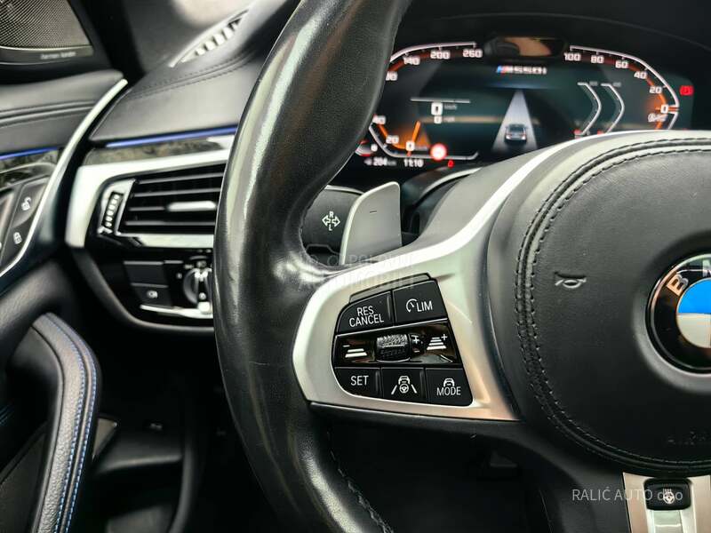 BMW M550 xi/360/ACC/20/HeadUp