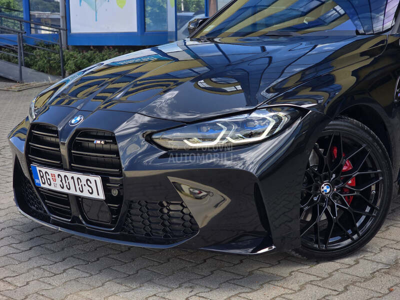BMW M440i M4