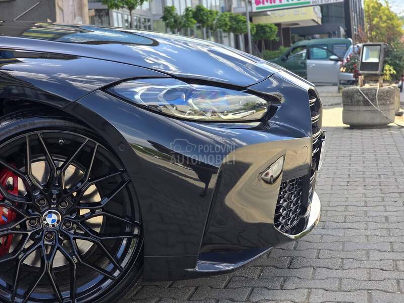 BMW M440i M4